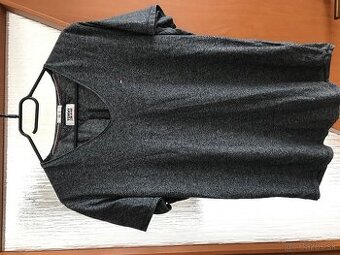 TOMMY HILFIGER originál striekané pánske tricko L