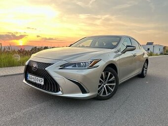 LEXUS ES300h, 1.majiteľ
