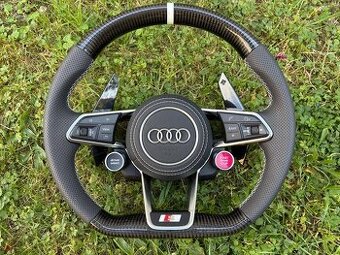 AUDI R8 VOLANT SPORTOVY --- START/STOP - DRIVE SELECT