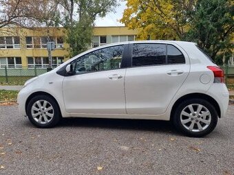 Toyota yaris 1,33  benzín 74kw...66tis km