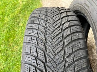 235/55 r18 Bridgestone 2x zimné pneu.