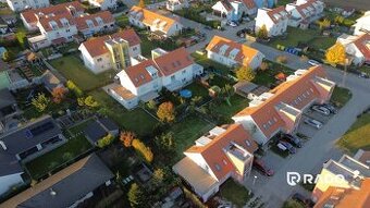 RADO | svetlý 2i byt + 200 m² záhrada | Biely Kostol