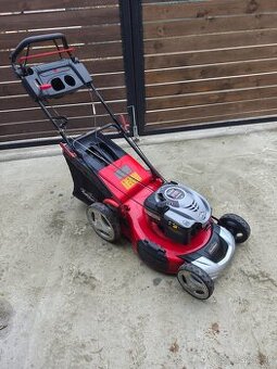 Rotačna kosačka s pojazdom