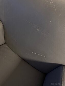 Kreslo koženkove s podnožou - 1