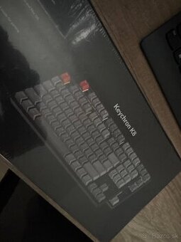 Keychron K8 klavesnica