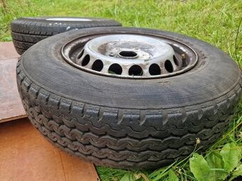 Predám pneumatiky a kolesá 205/75 R16 C 70 psi, 6 1/2Jx16H2