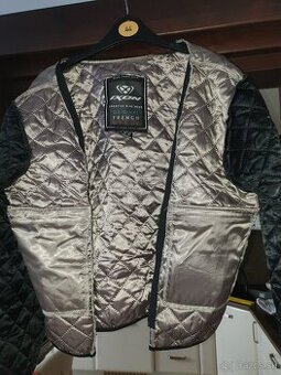 Predam  novu koženú  moto bundu IXON