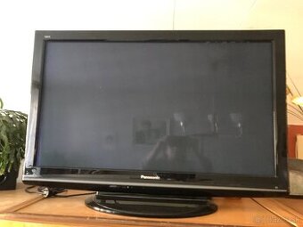 TV Panasonic Viera 106cm uhlopriecka