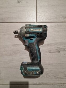 Makita DTW-300 rázový uťahovak