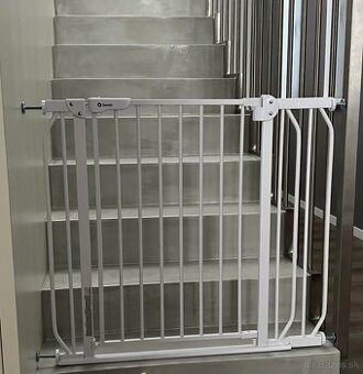 Schodova zabrana na otvro 75-105cm