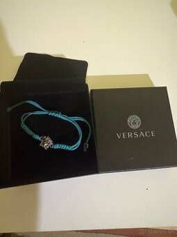 Predám nárokom versace strieborný ako nový