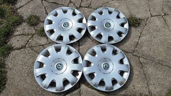 Predám originál puklice Škoda, veľkosť 15