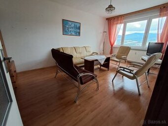 Na prenajom 3 izbový byt s balkónom