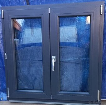 Predám dvojkridlove okno 100x100 antracit,trojsklo,3tesnenia