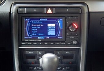 Predám rádio navigáciu RNS-E Pre Audi