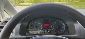 TOURAN 1,9 TDI 74kw .Model 2004..STK 05.27...