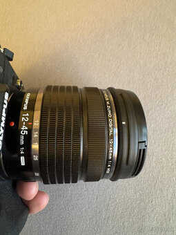 Olympus OM-D E10 mk4 + objektiv 12-45 f4 PRO