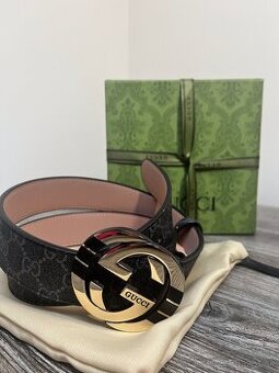 Gucci opasok