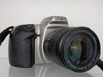 Analógový fotoaparát Minolta
