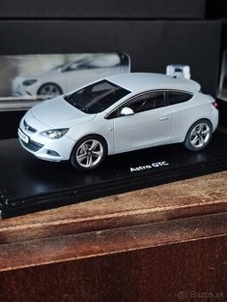 Modely áut rôzne 1:43