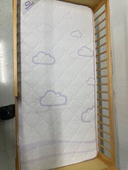 Postielka s matracom