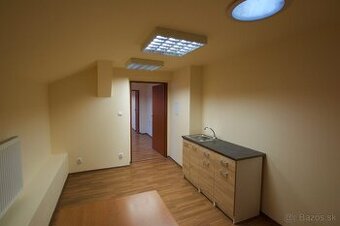 Priestory na prenájom - 73 m2 - Moyzesova ul.