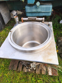 Nerezová nadrž 150 litrov dvojplaštová