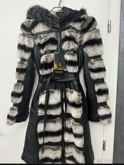 Luxusný kožený kabát z činčily