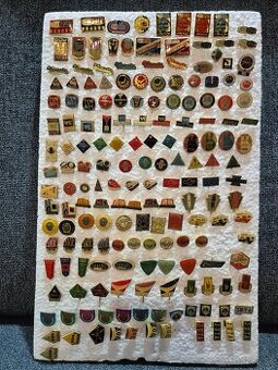 Sbierka odznakú a vyznamenání cca 2100ks - 1