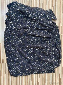 Čierno-zlatý baldachýn