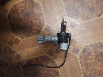 predam na škodu feliciu diely.