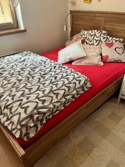 predám postel a komodu