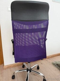 Kancelárske stoličky