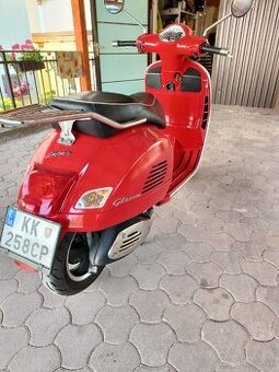 Piaggio Vespa 300gts