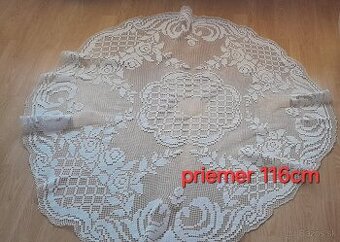 Veľký okrúhy  obrus