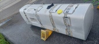 palivová nádrž Volvo