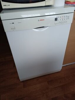 PREDÁM UMÝVAČKU RIADU BOSCH 60CM RADA SGS