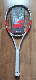 Tenisová raketa Babolat pure Strike Team.