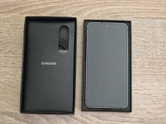Samsung Galaxy S24 SM-S921B 8GB/256GB Onyx Black Top