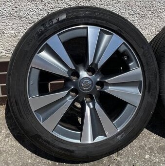 5x114,3 R17 6,5J ET45 + 205/50 R17 Continental .