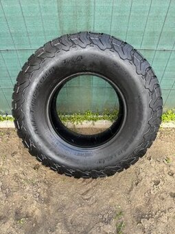 Predám offroad pneu 315/70 r17 315/70/17 4x4 R17 SUV M+S Pre
