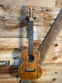Tenorove ukulele ALVAREZ AU90T - 1