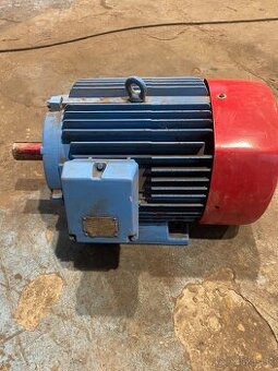 Asynchrónny elektromotor MEZ 7.5kw 2920 ot/min