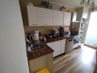 3-IZB BYT, 61m2, KOMPLETNÁ REKONŠTRUKCIA, VRAKUŇA