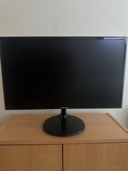 Samsung 24” - 1