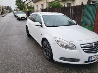 OPEL INSIGNIA SPORT TOURER