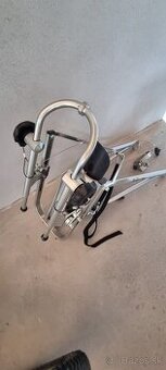 Zariadenie na pripevnenie dets.bicyklov