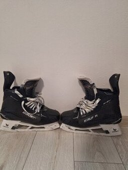 Korčule Bauer Shadow 10 fit1
