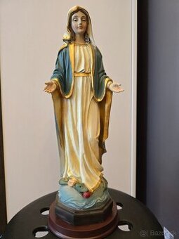 Drevená socha Panny Márie (Madona)