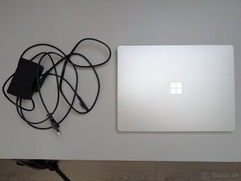 Predám Microsoft Surface Laptop Go 8/256GB